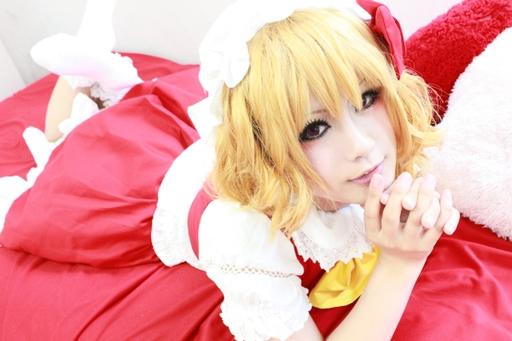 Touhou Project 08: Imperishable Night - It's COSPLAY time!